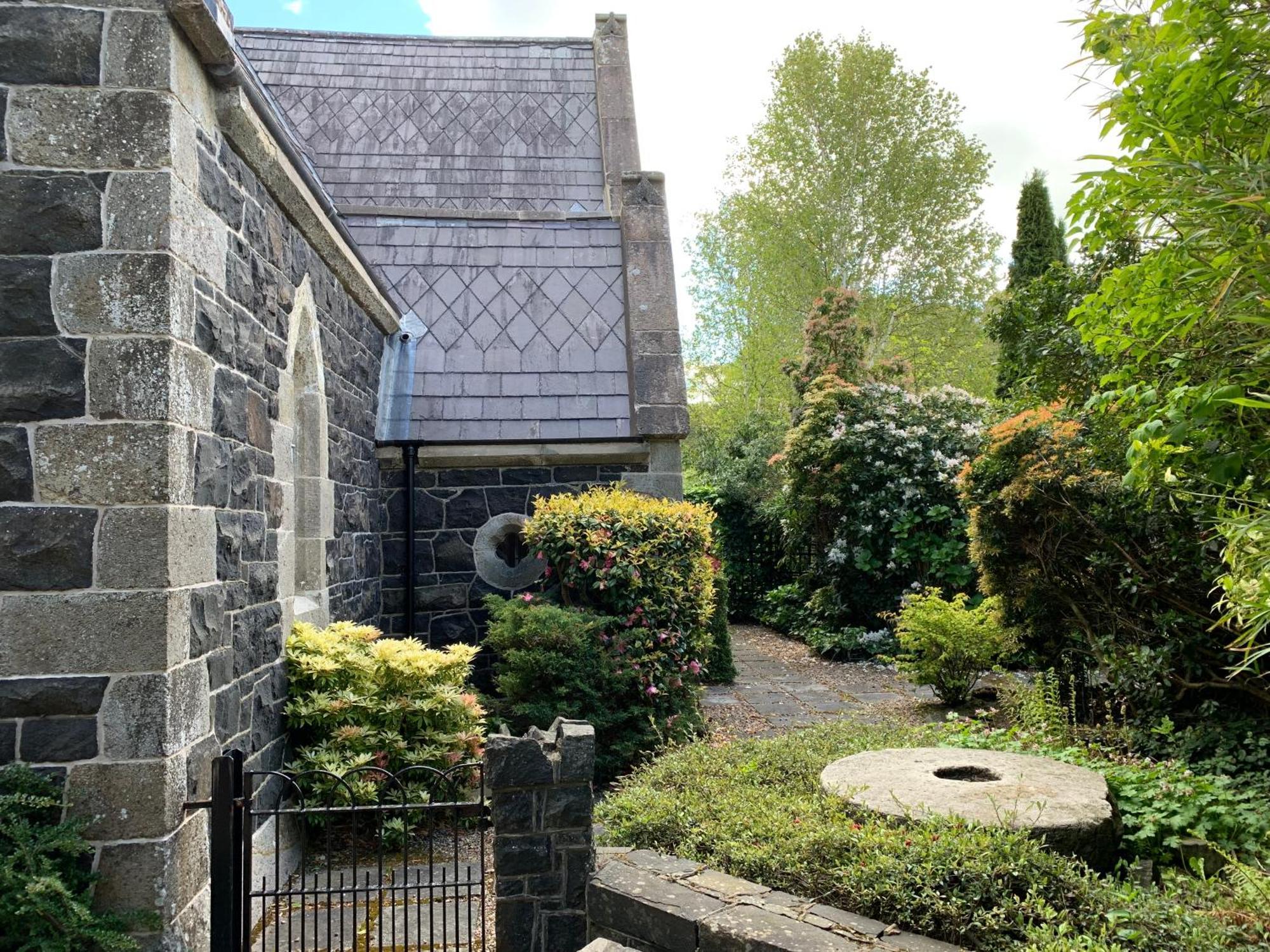 Old Schoolhouse, Galgorm Villa Buitenkant foto